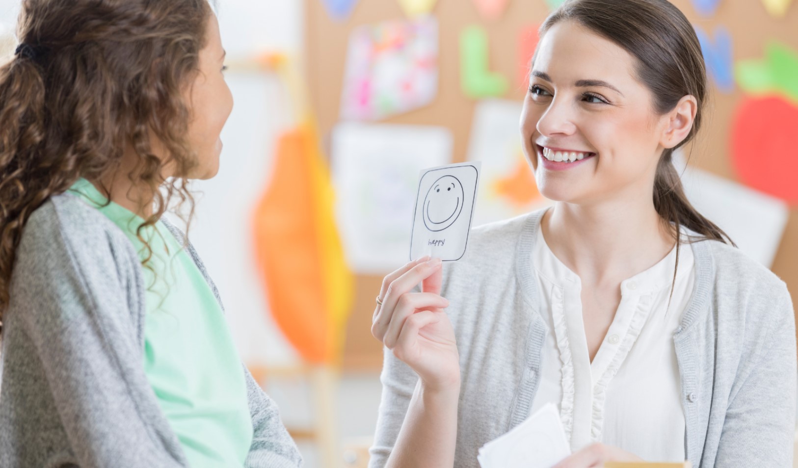 Dạy tiếng Anh cho bé lớp 1 qua flashcards